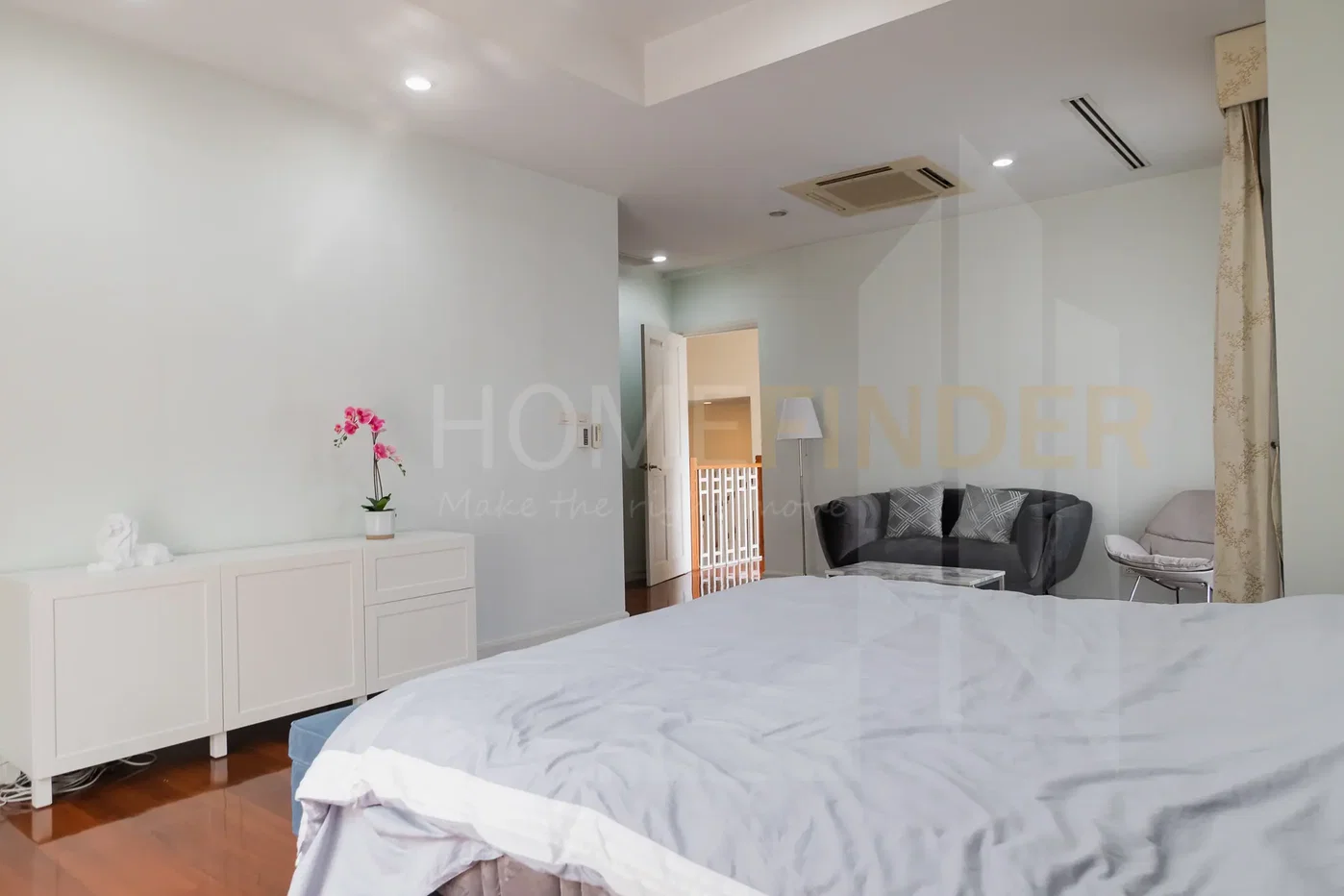รูป Sansiri House Sukhumvit 67 - 4 bedroom house for rent with swimming pool phra khanong, Sukhumvit Bangkok 4 bedrooms, for rent - รูปที่ 19/30