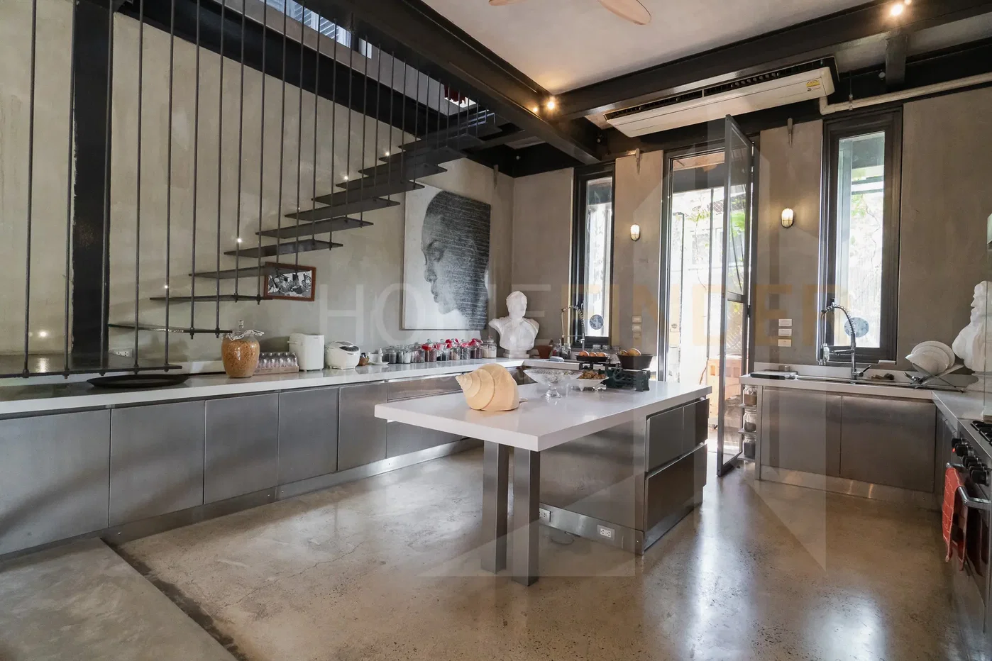 รูป House at Pridi Banomyong 15 Yaek 5 7 bedrooms, for sale - รูปที่ 9/41