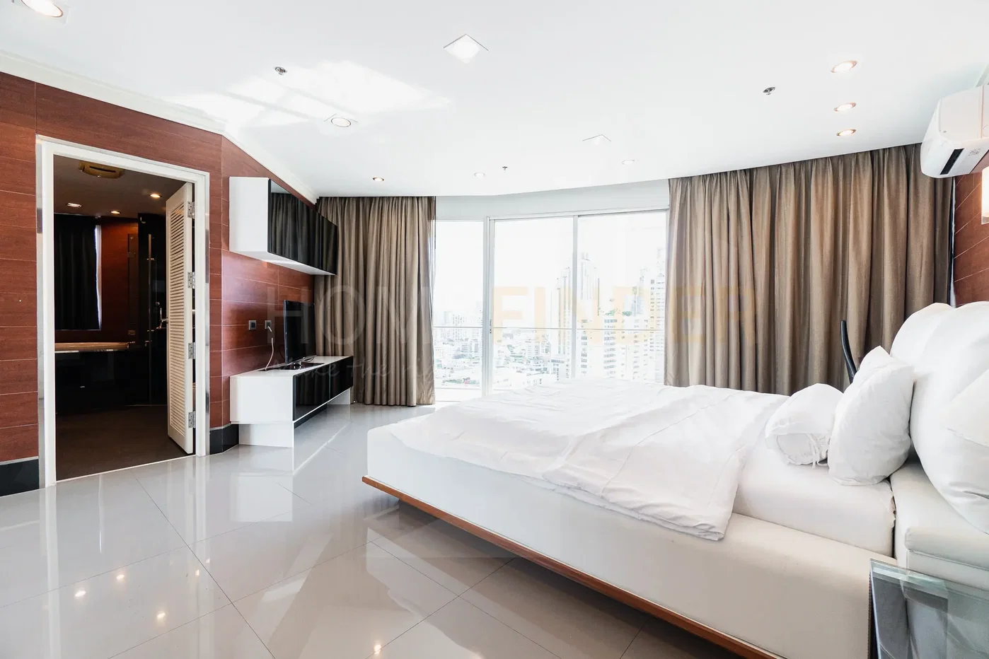 picture The Master Centrium 3 bedrooms, for rent - 6/11