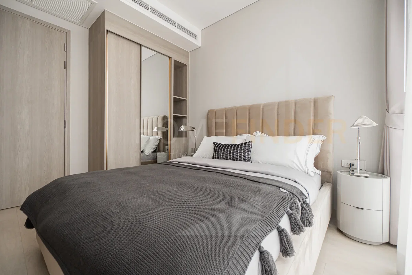 picture Wyndham Residence Bangkok 3 bedrooms, for sale - 8/10
