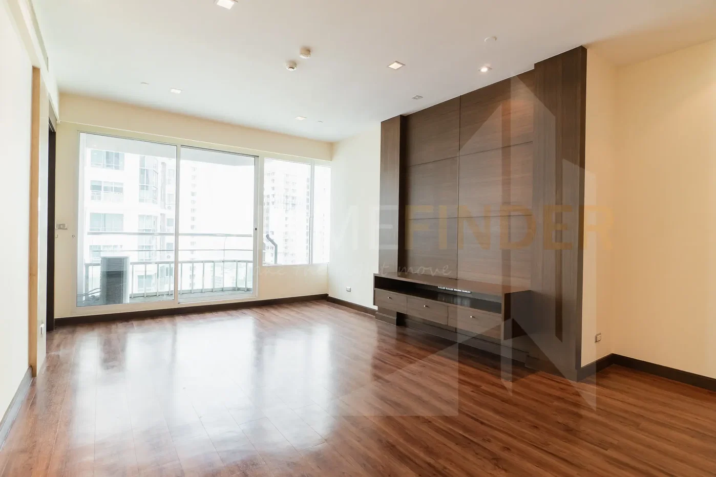 picture Ideal 24 4 bedrooms, for rent - 11/37