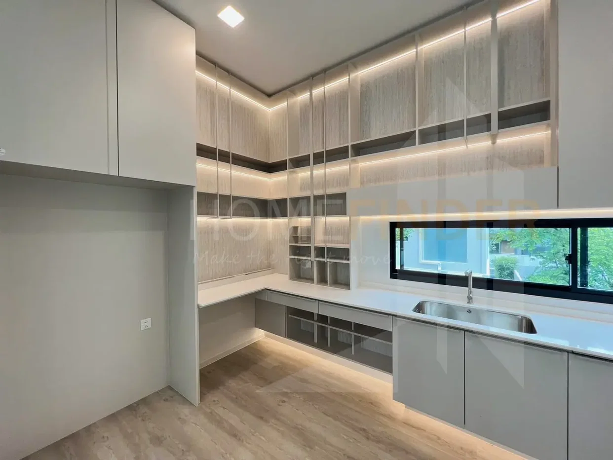รูป VIVE Krungthepkreetha 4 bedrooms, for rent - รูปที่ 11/17