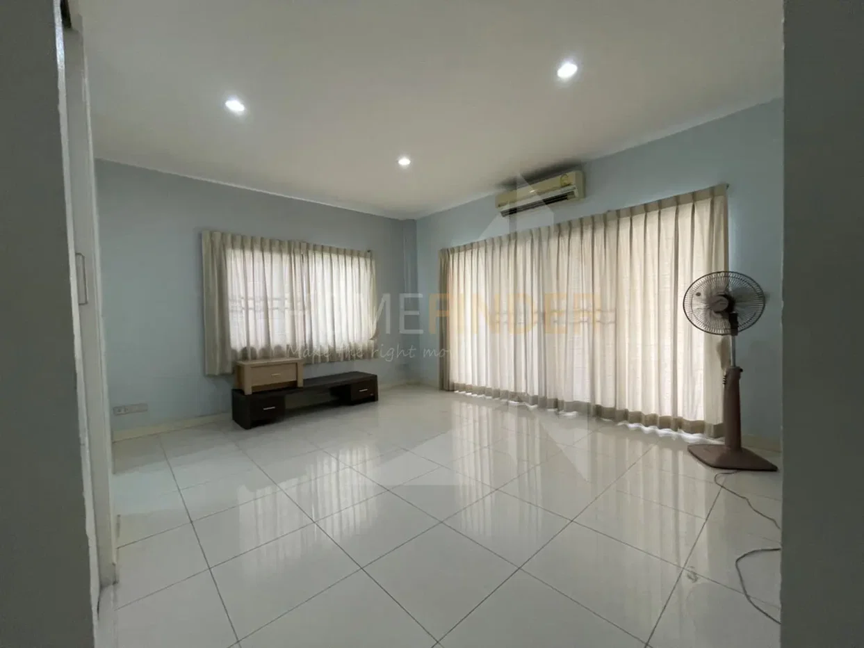 picture Baan Klang Krung Rama 9 3 bedrooms, for rent - 4/7