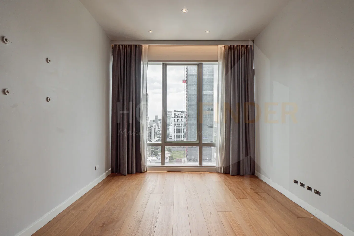 picture 185 Rajadamri 3 bedrooms, for sale - 8/10