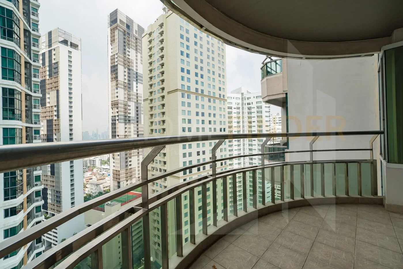 picture Ideal 24 4 bedrooms, for rent - 35/37