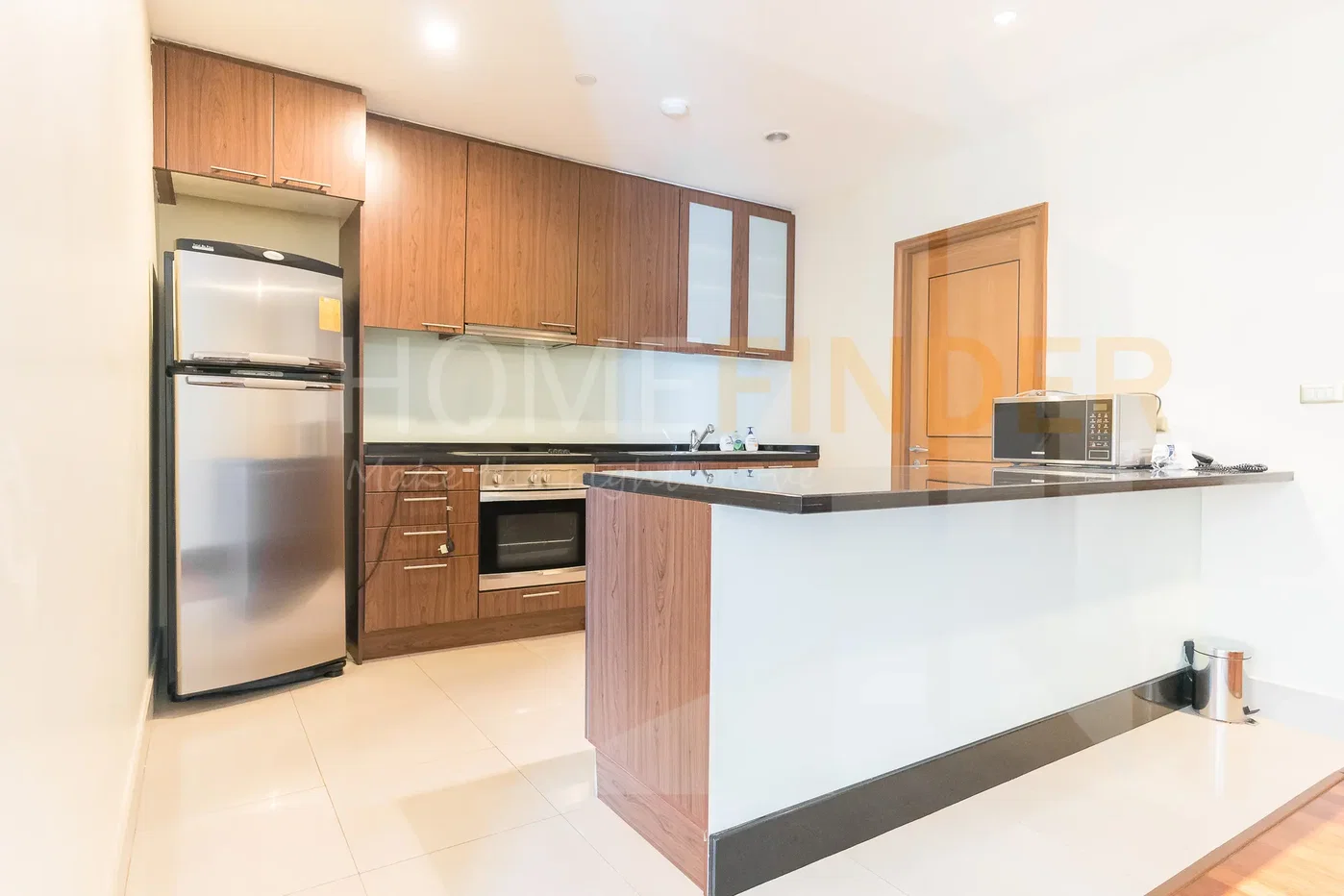 picture Sky Villas Condominium 3 bedrooms, for rent - 10/18