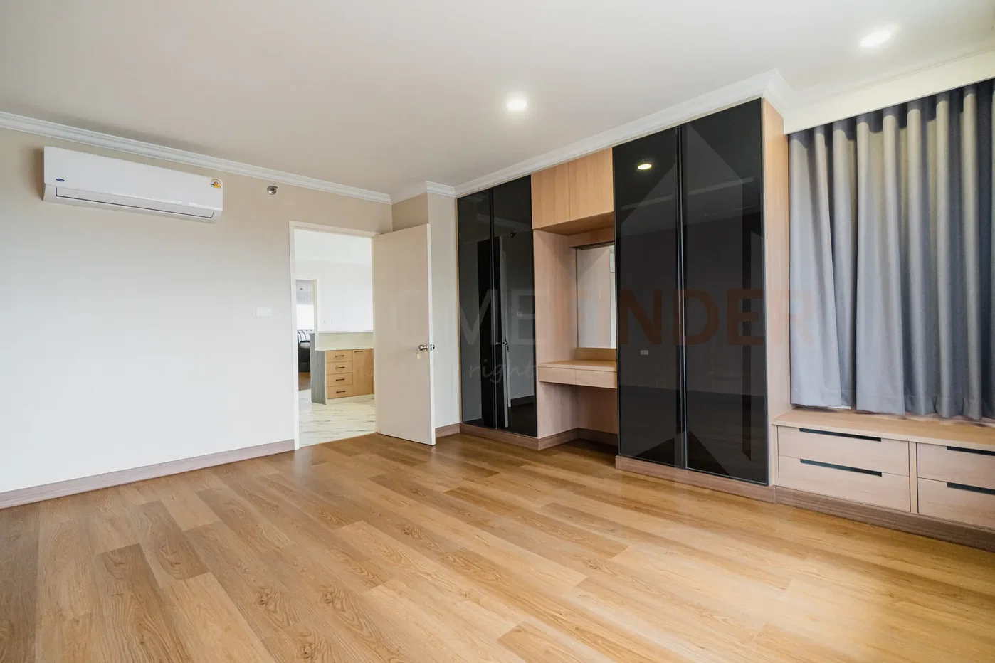 picture Bangkok River Marina 5 bedrooms, for rent - 10/16