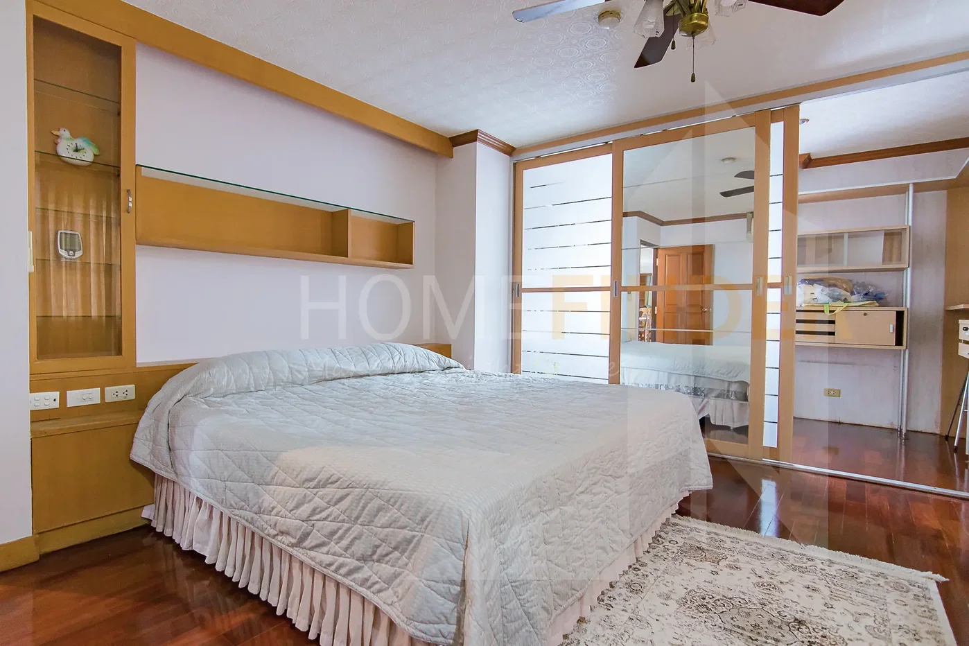 picture Pearl Garden 2 bedrooms, for rent - 8/9