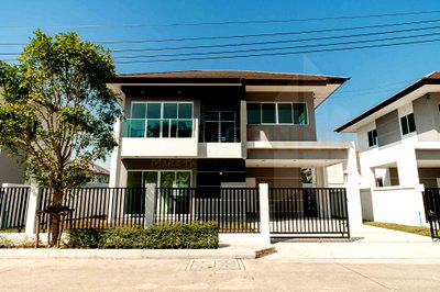บ้านเดี่ยว เมกะ บางนา : The One Life Bangna 4 bedrooms, for sale