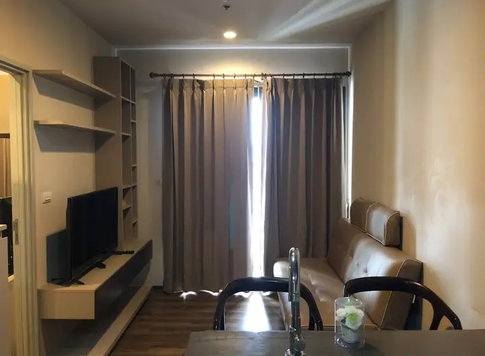 1 ห้องนอน | 1 ห้องน้ำ | BTS Saphan Khwai | 33 ตร.ม. | 15,000 บาท/เดือน | ชั้น 11 — Onyx Phaholyothin กรุงเทพฯ