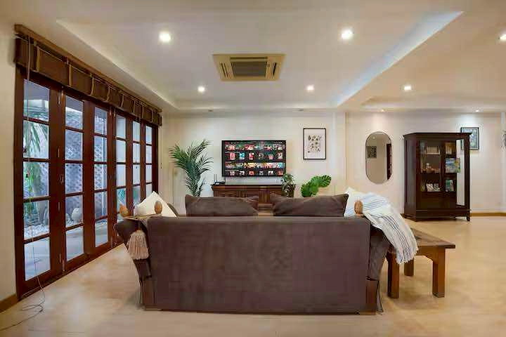 รูป LTH14504-R269 - Townhouse for Sale Sukhumvit 39 | 440 sq.m. | 4 Beds 4 Baths | BTS Phrom Phong | 32.9 MB - รูปที่ 15/16