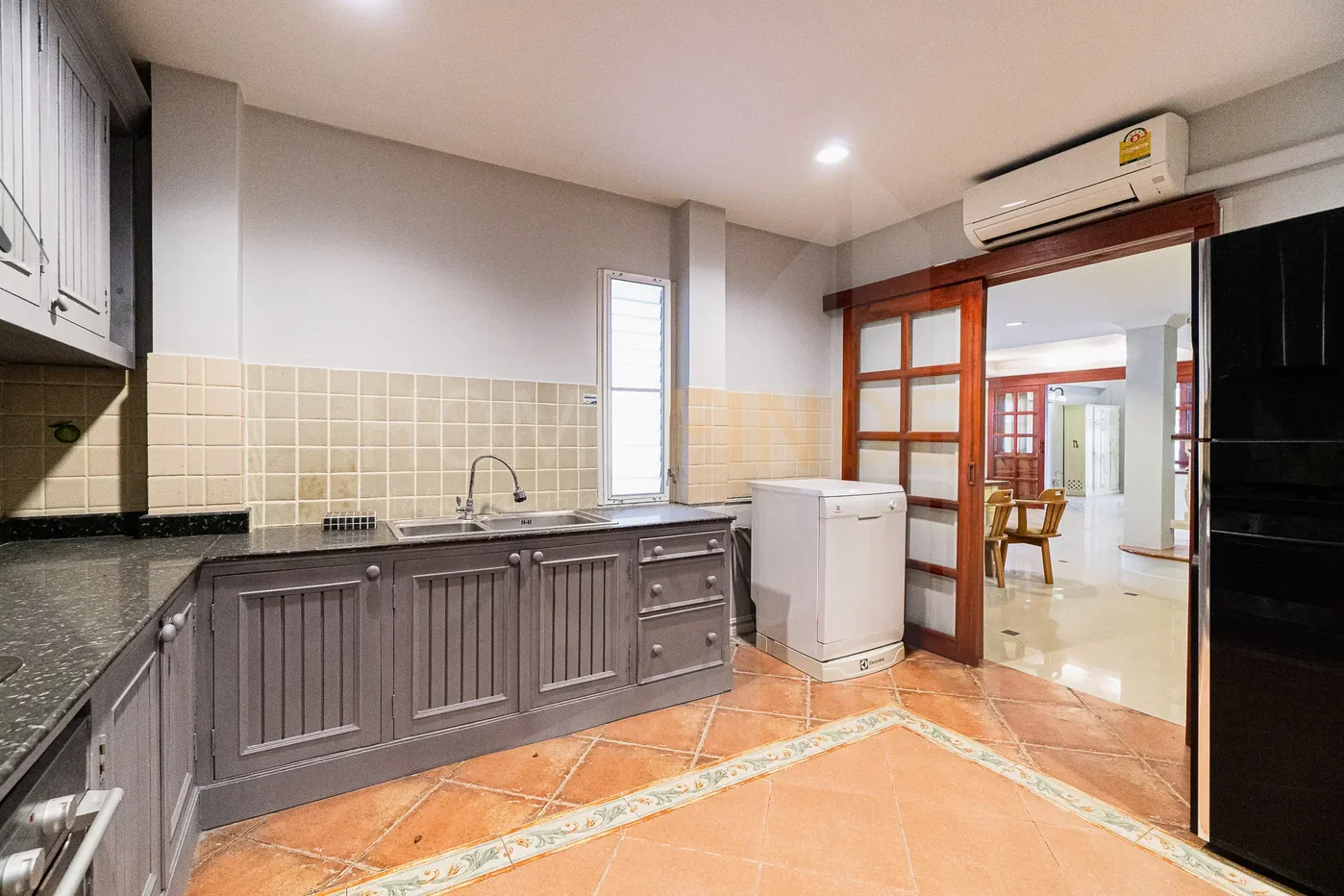 picture Fantasia Villa 2 4 bedrooms, for rent - 6/16