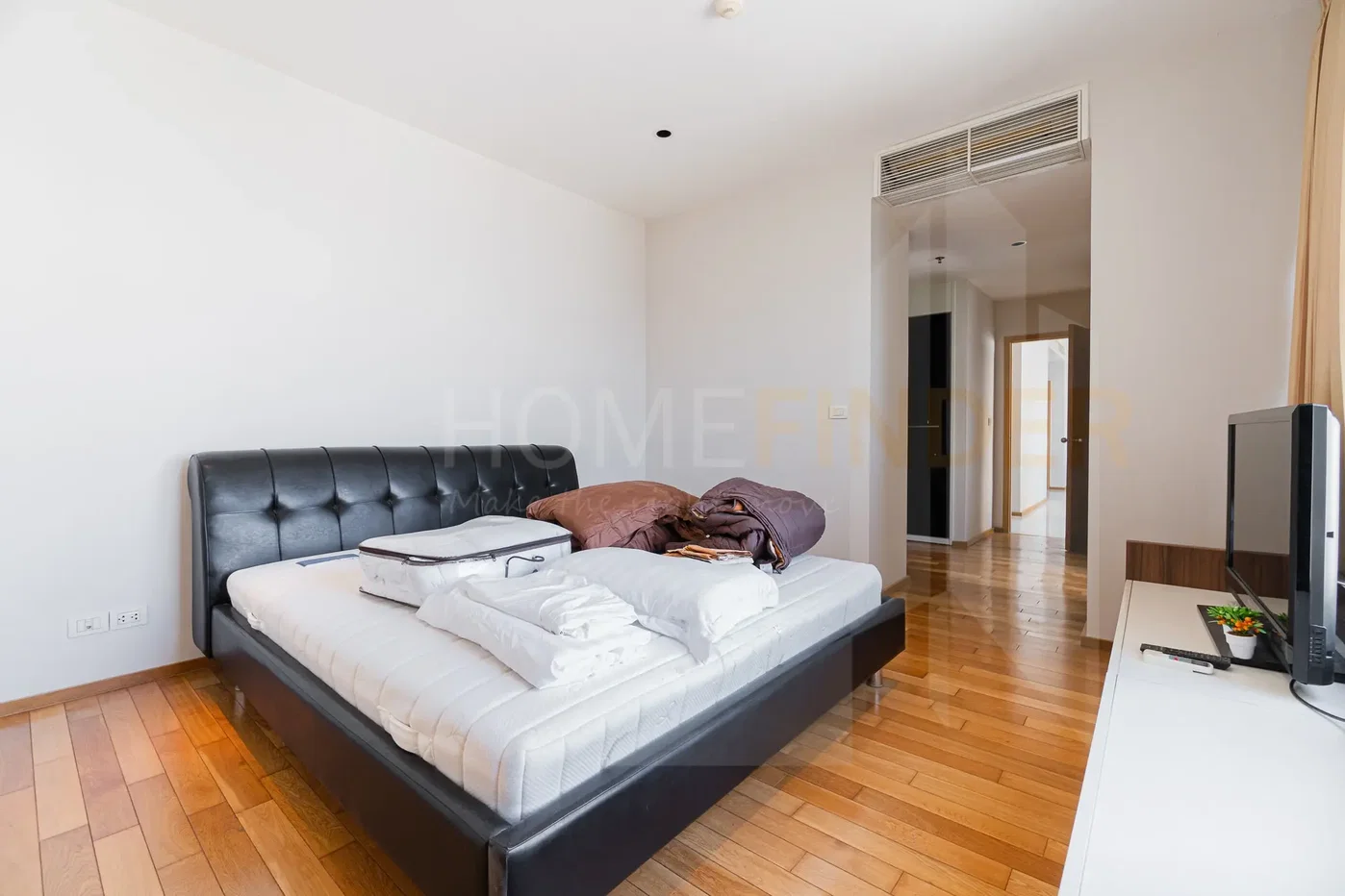รูป The Emporio Place 2 bedrooms, for sale - รูปที่ 4/8