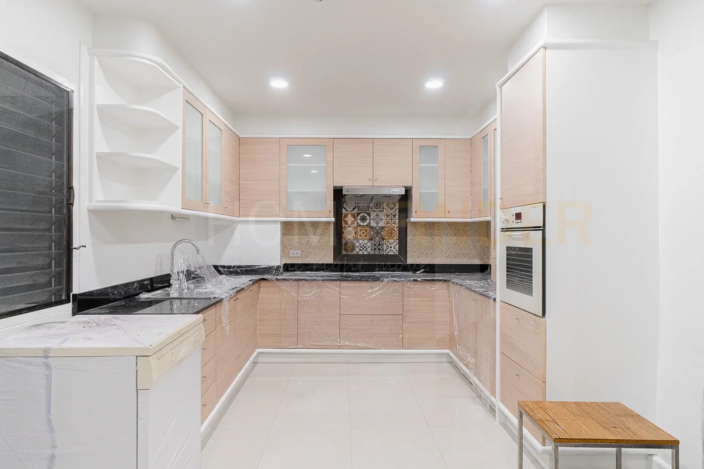 picture City Lakes Tower Sukhumvit 16 3 bedrooms, for rent - 5/15
