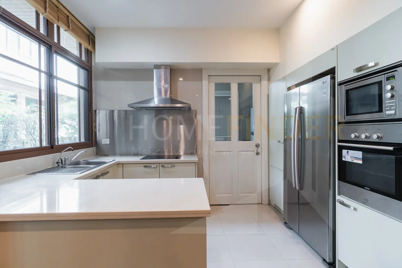 รูป Sansiri House Sukhumvit 67 - 4 bedroom house for rent with swimming pool phra khanong, Sukhumvit Bangkok 4 bedrooms, for rent - รูปที่ 5/30