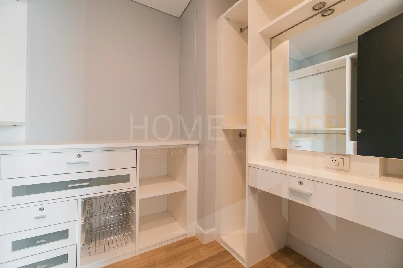 picture Fullerton 3 bedrooms, for rent - 20/25