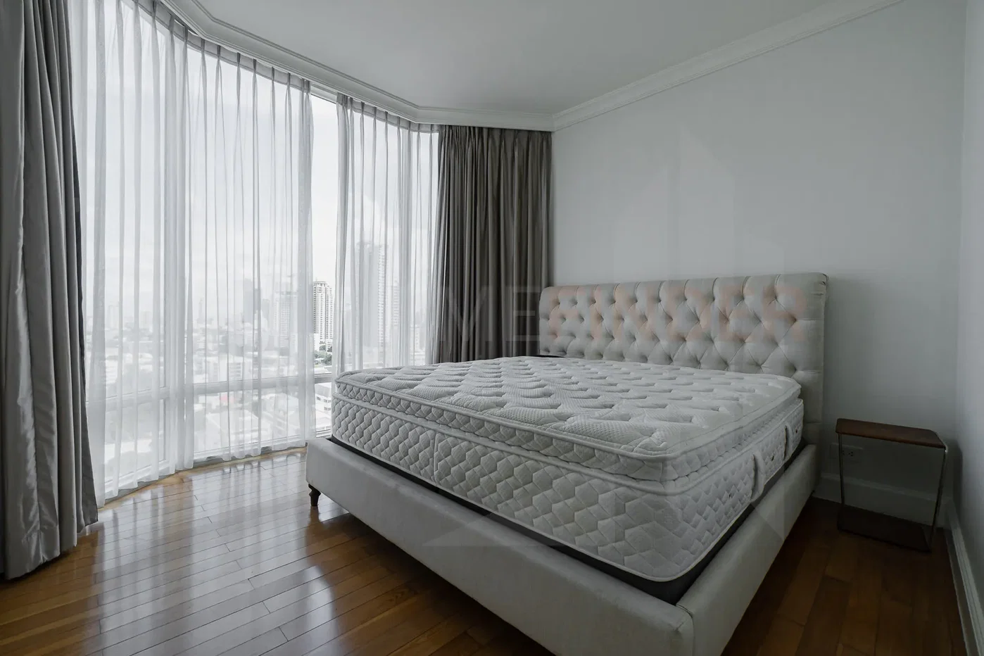 picture Royce Private Residences 2 bedrooms, for sale - 7/11