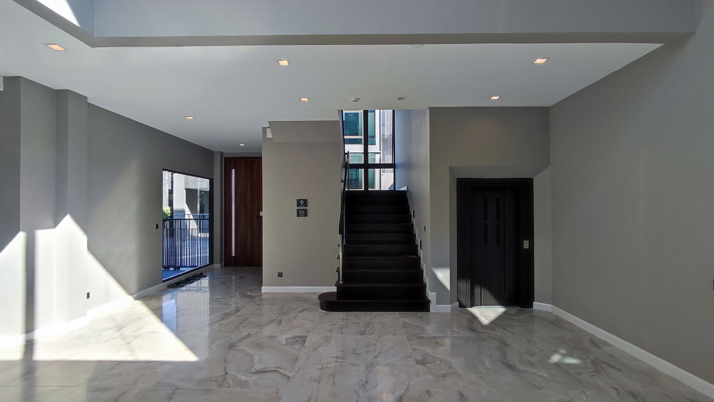 picture 95E1 - Ninety Five East One 4 bedrooms, for sale - 17/25