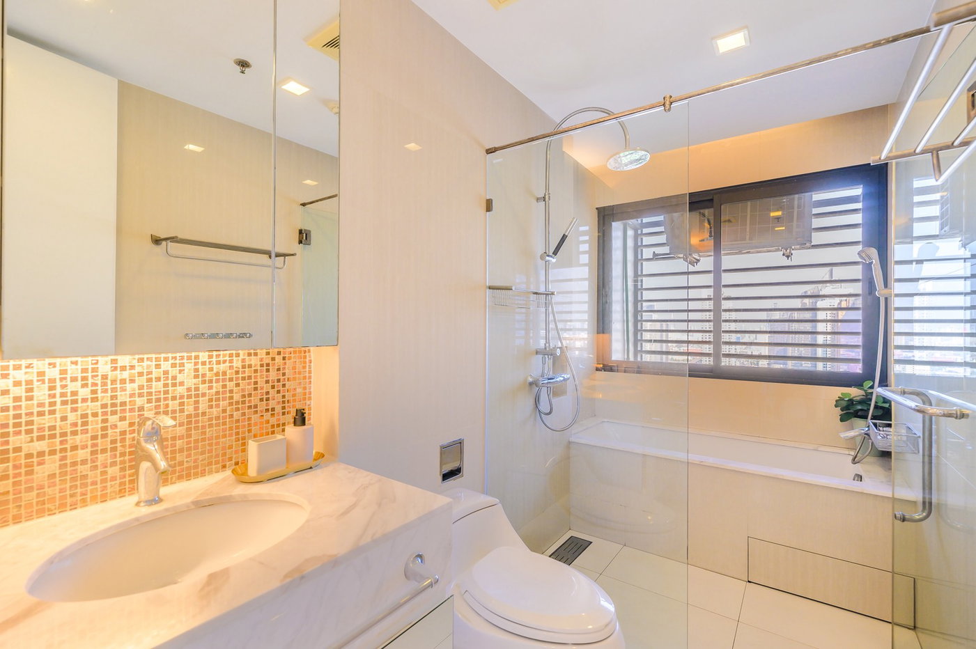 picture Circle Living Prototype 2 bedrooms, for sale - 7/13