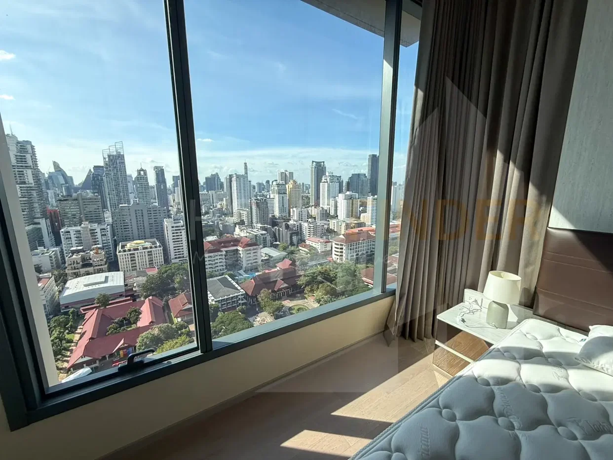 picture Esse Asoke 2 bedrooms, for rent - 6/12