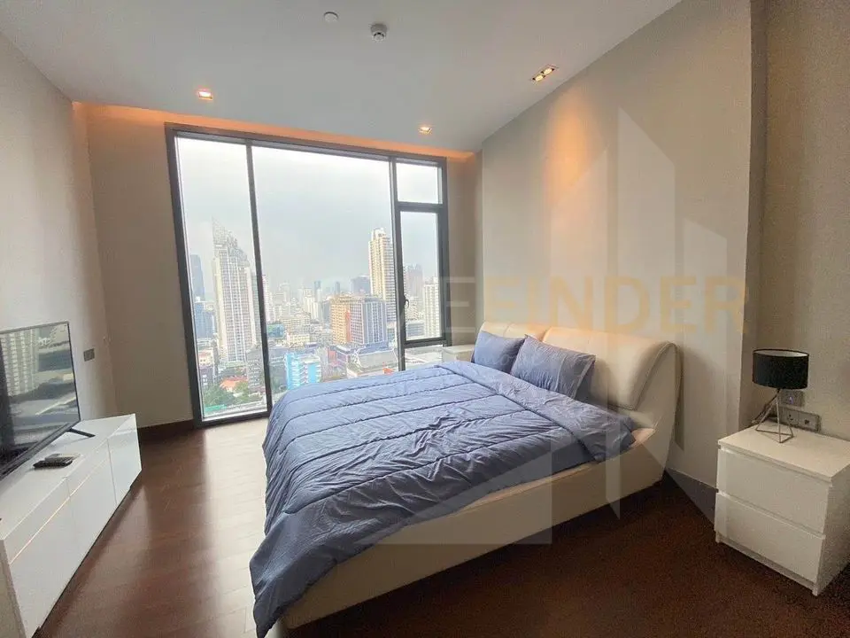 picture Q 1 Sukhumvit 2 bedrooms, for rent - 4/8