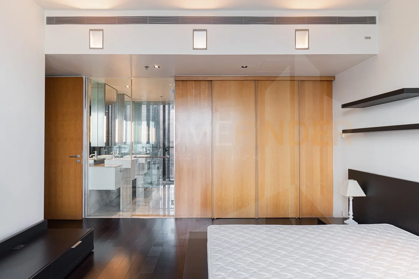 picture The Met 3 bedrooms, for sale - 7/11