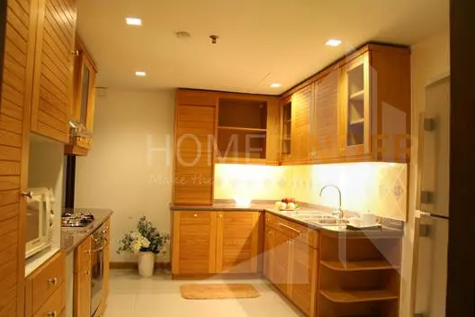 picture Mayfair Garden 3 bedrooms, for rent - 4/6