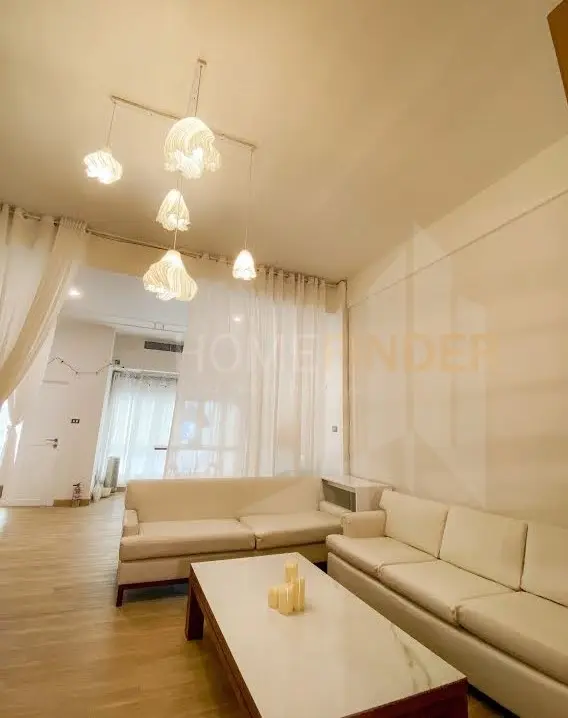 รูป Townhouse in Ekkamai 5 bedrooms, for rent - รูปที่ 2/9