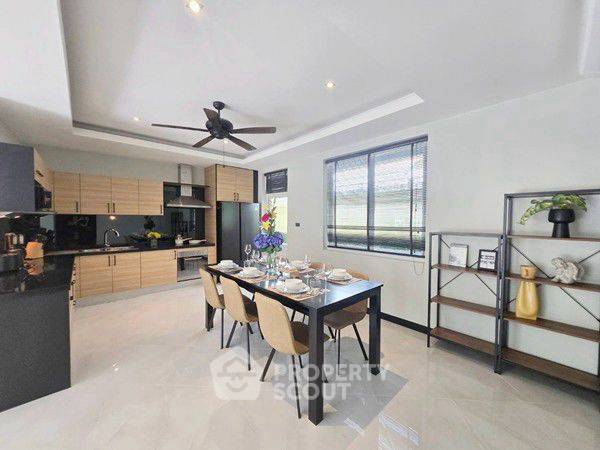 รูป วิลล่า 4 ห้องนอน ขนาด 246 ตร.ม. Whispering Palms Pattaya สำหรับขาย (ID 3256101) - รูปที่ 9/15