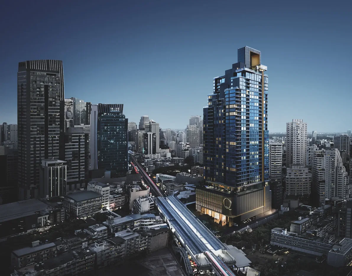 picture Q1 Sukhumvit 4 bedrooms, for sale - 1/6