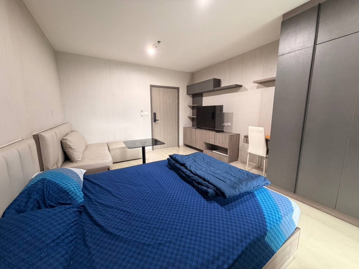 picture Ideo Thaphra Interchange【𝐑𝐄𝐍𝐓】🔥A minimalist-style room with a clean and uncluttered look, featuring a well-arranged.🔥 Contact Line ID: @hacondo - 2/5