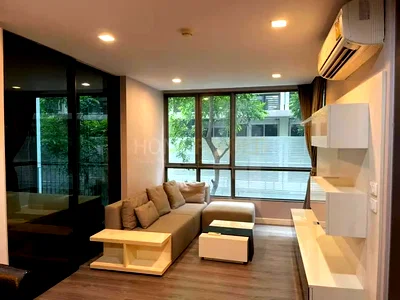 Condos for sale : The Room Sukhumvit 40 1 bedroom, for sale