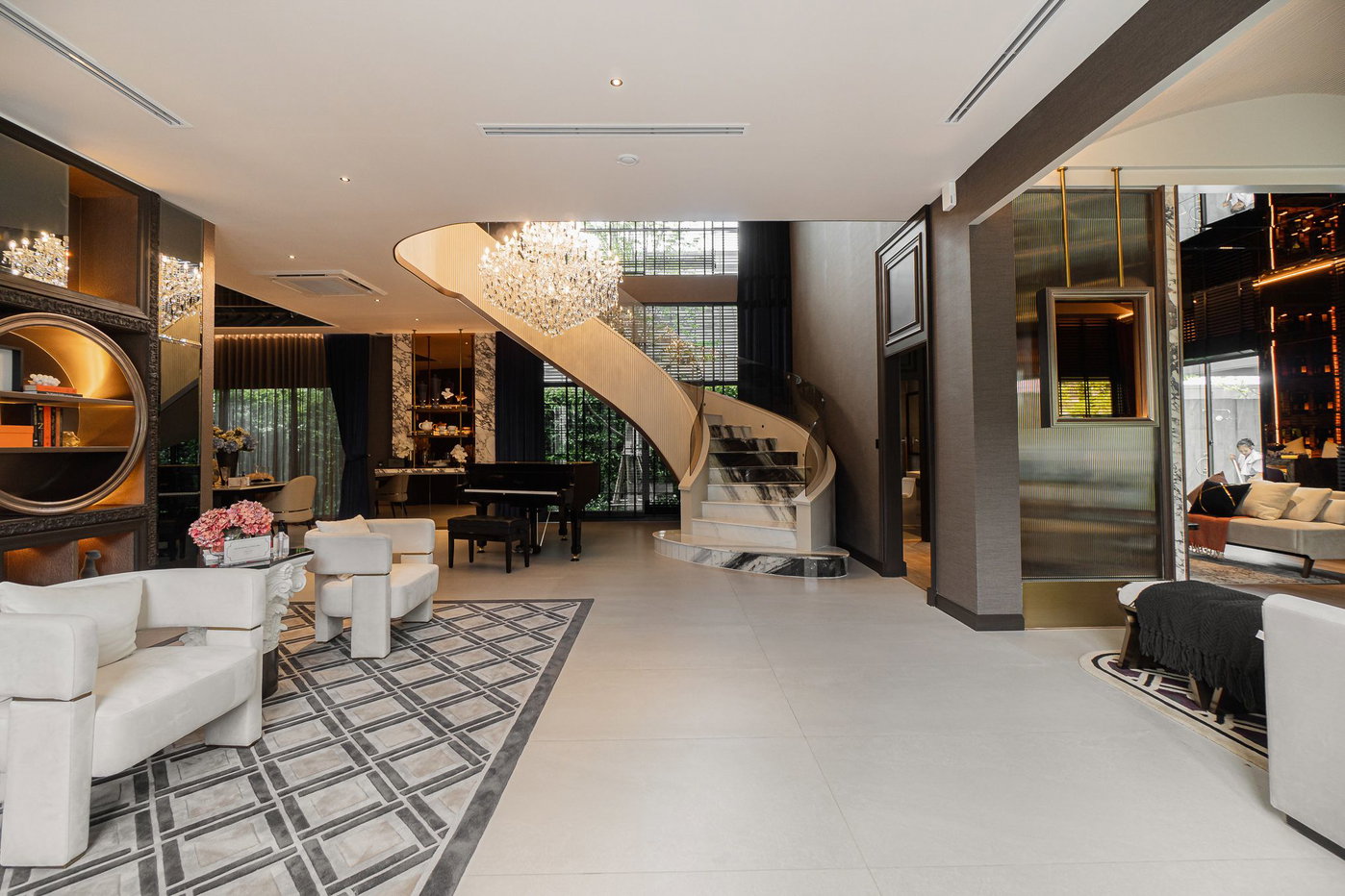 รูป แกรนด์ บางกอก บูเลอวาร์ด กรุงเทพกรีฑา ยูนิต พล็อต 4 (ยูนิตโชว์) 5 bedrooms, for sale - รูปที่ 3/14