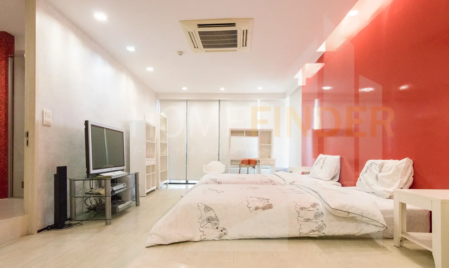 picture Baan Yen Akard Condominium 2 bedrooms, for rent - 1/10