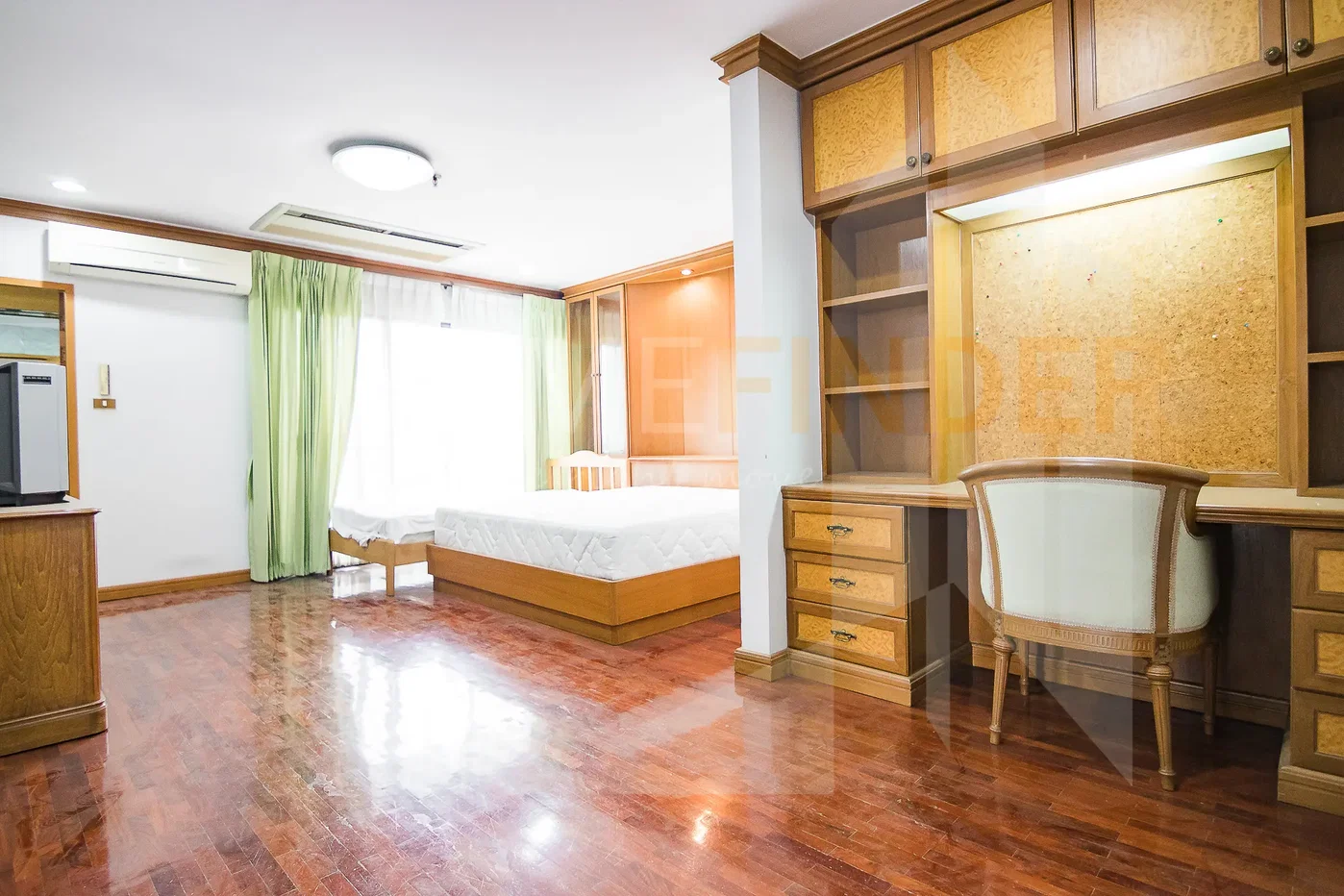 picture Fifty Fifth Tower 3 bedrooms, for rent - 12/18