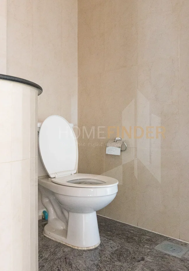 picture Royal Castle 3 bedrooms, for rent - 20/22