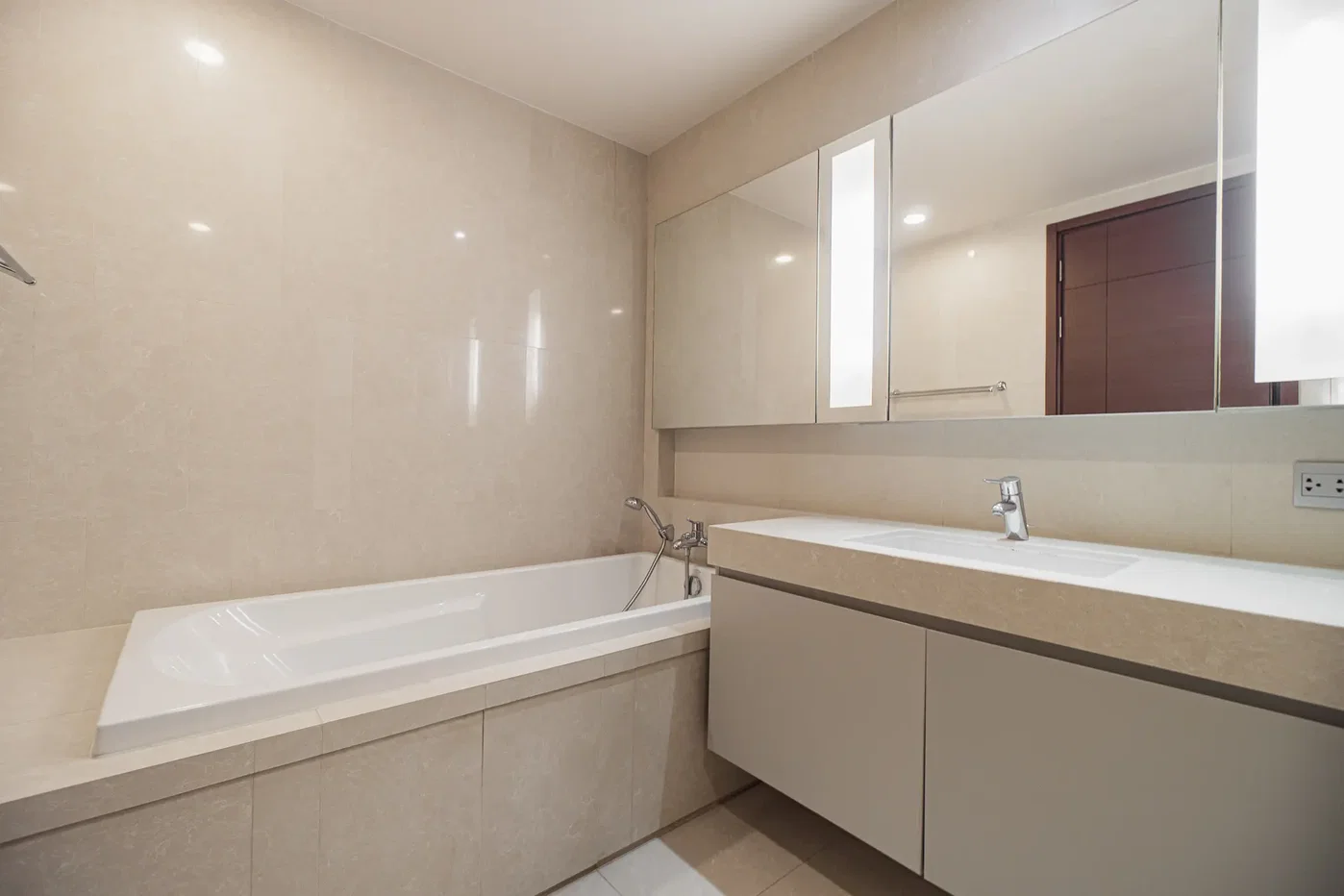 picture Quattro by Sansiri 2 bedrooms, for rent - 5/10