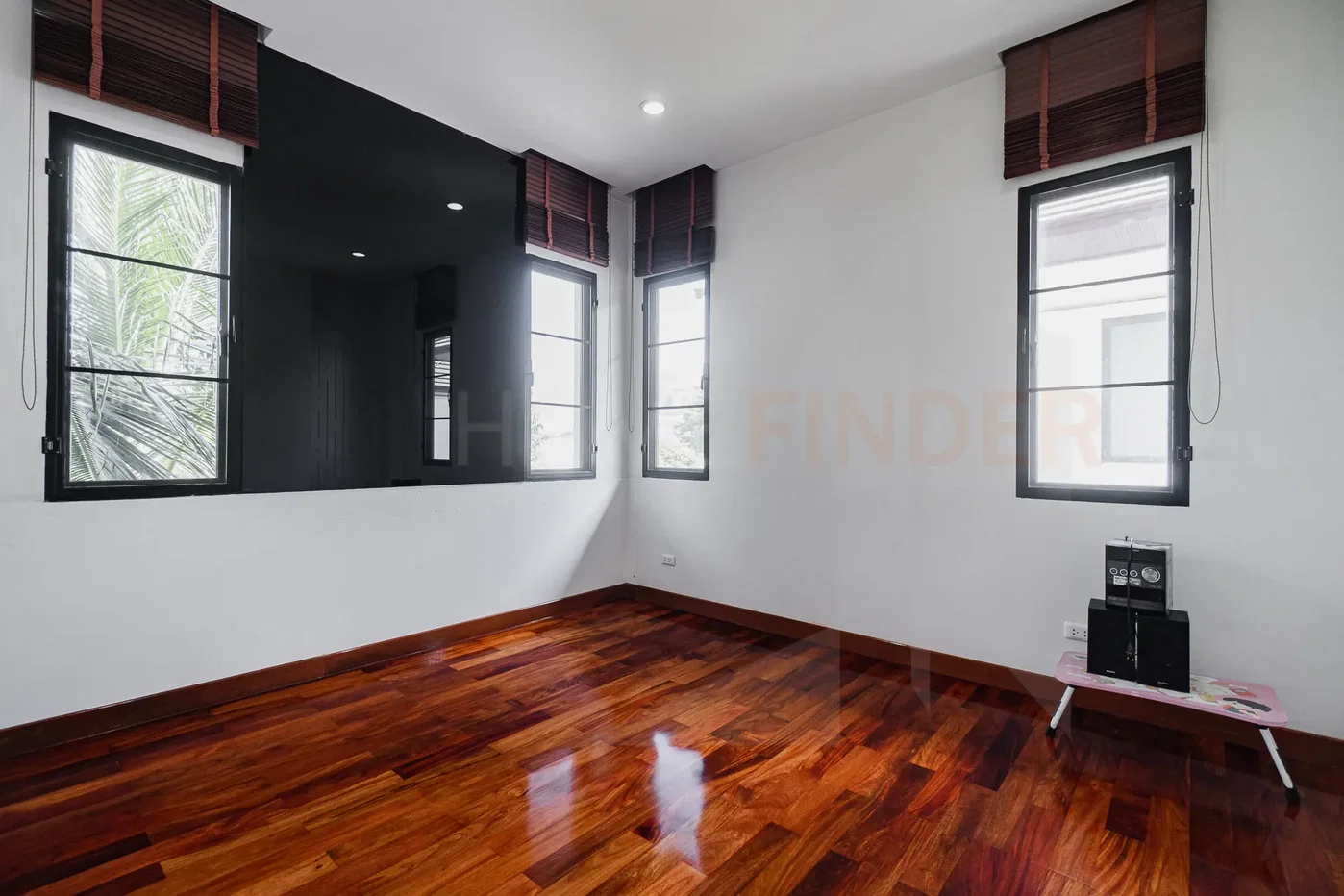 รูป Lake View Park 3 bedrooms, for rent - รูปที่ 11/22