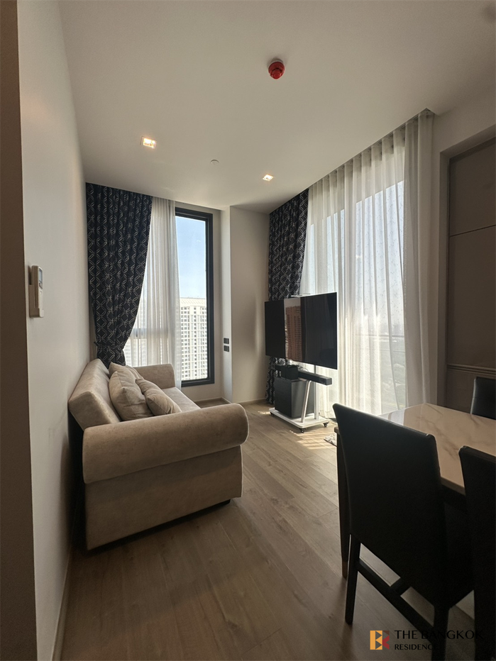picture The Crest Park Residences near MRT Phahonyothin Station Convenient Travel, Great Value per Square Meter - 5/10