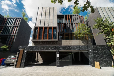 Bibury Village Srinakarin 5 bedrooms, for sale