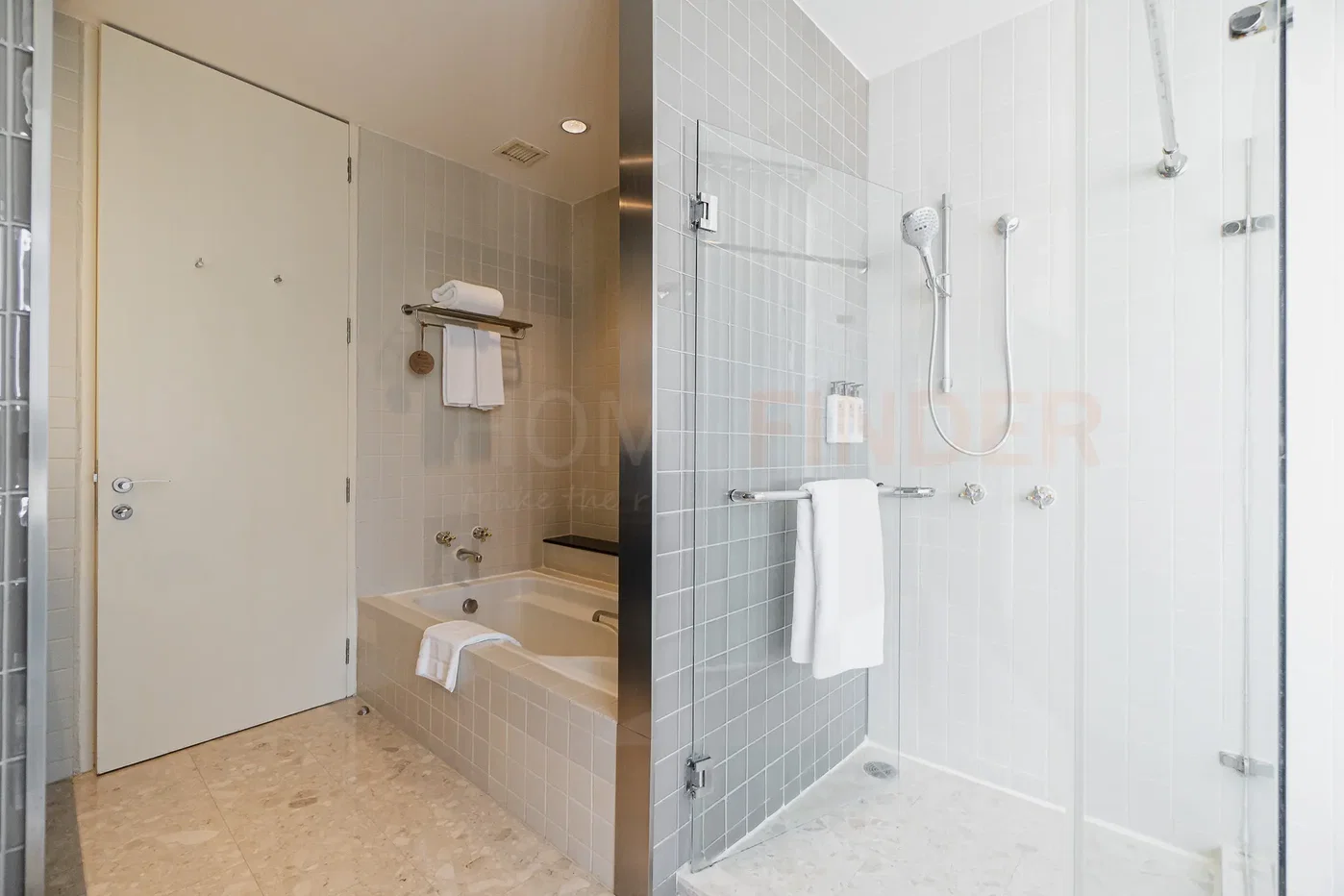 picture Emporium Suites by Chatrium 2 bedrooms, for rent - 12/15