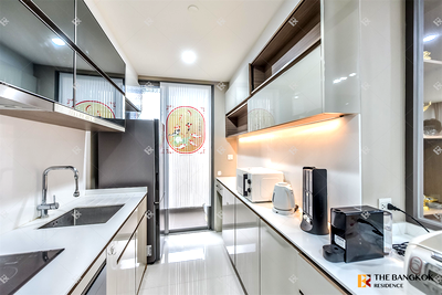 Condos for sale : The Room Rama 4 Full-featured common area near MRT Hua Lamphong Station