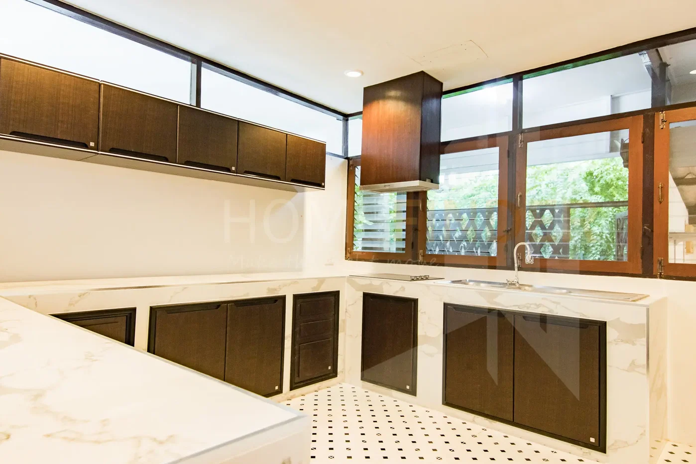 รูป House Thonglor 1 4 bedrooms, for rent - รูปที่ 12/48