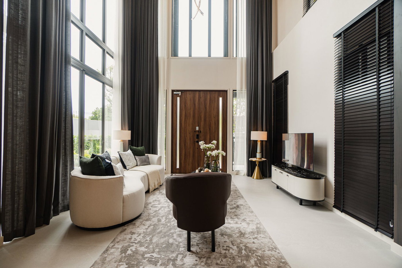 รูป แกรนด์ บางกอก บูเลอวาร์ด พระราม 9 - กรุงเทพกรีฑา ยูนิต พล็อต 17 5 bedrooms, for sale - รูปที่ 6/14