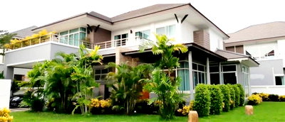 Houses for rent Khonkaen Exotic Pet  : House for rent in Chatphet Gardenville Village.