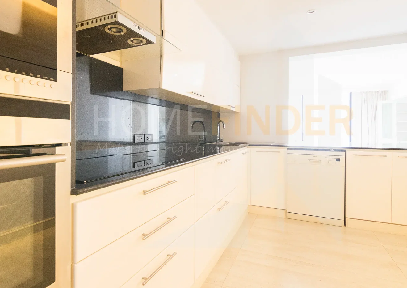 picture Somkid Gardens 3 bedrooms, for rent - 9/12
