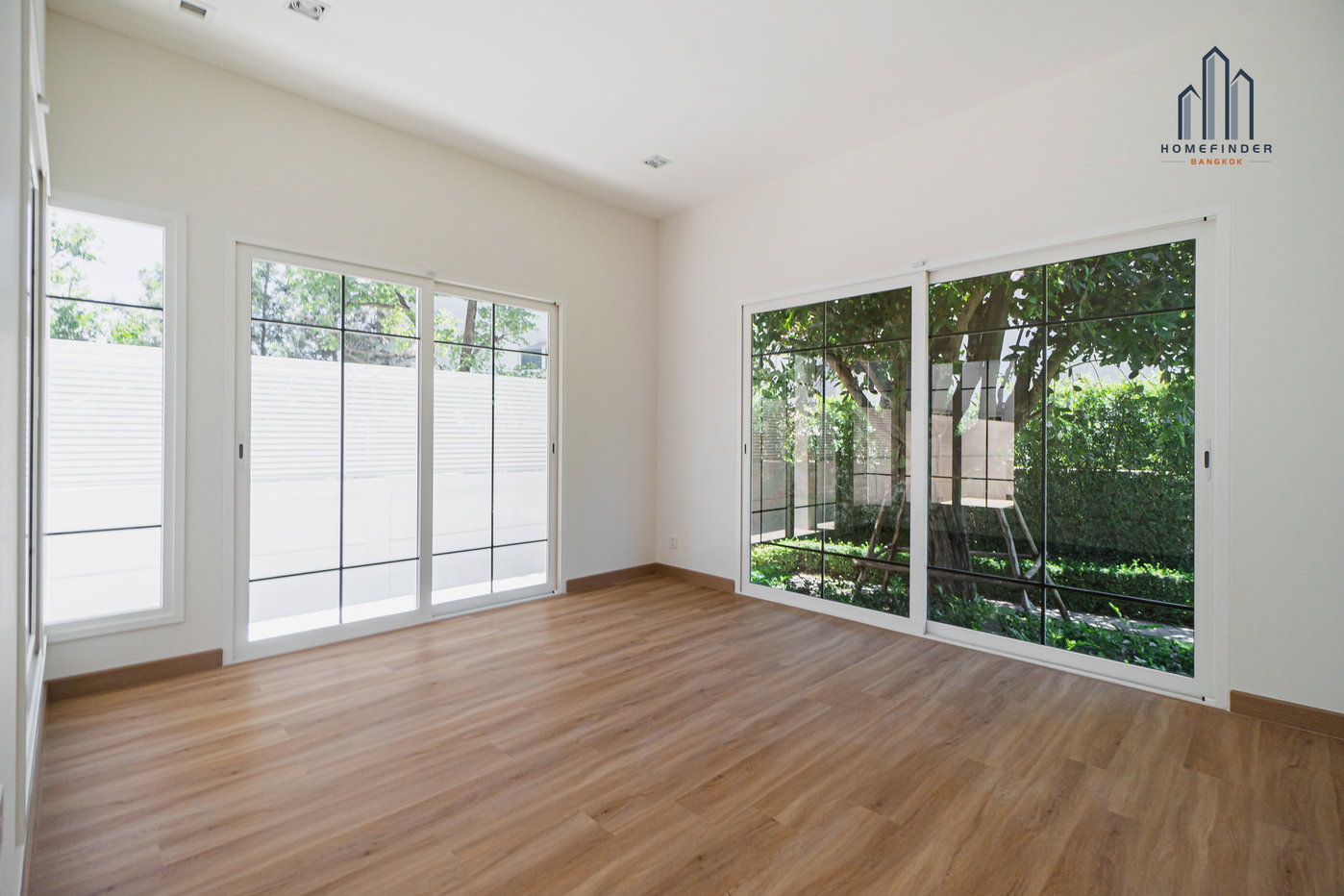 รูป The Grand Riverfront Ratchapruek - Rama 5 4 bedrooms, for sale - รูปที่ 10/35