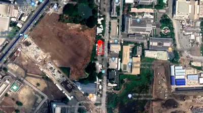 เช่าที่ดิน วิทยาลัยพิบูลประชาสรรค์แผนกประถม : Land for rent in Huai Khwang studio, for rent