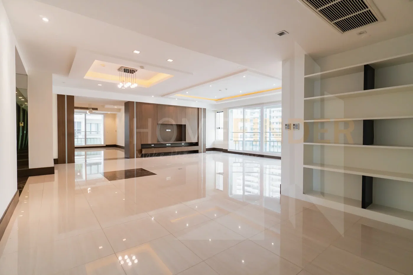 picture Ideal 24 4 bedrooms, for rent - 2/37
