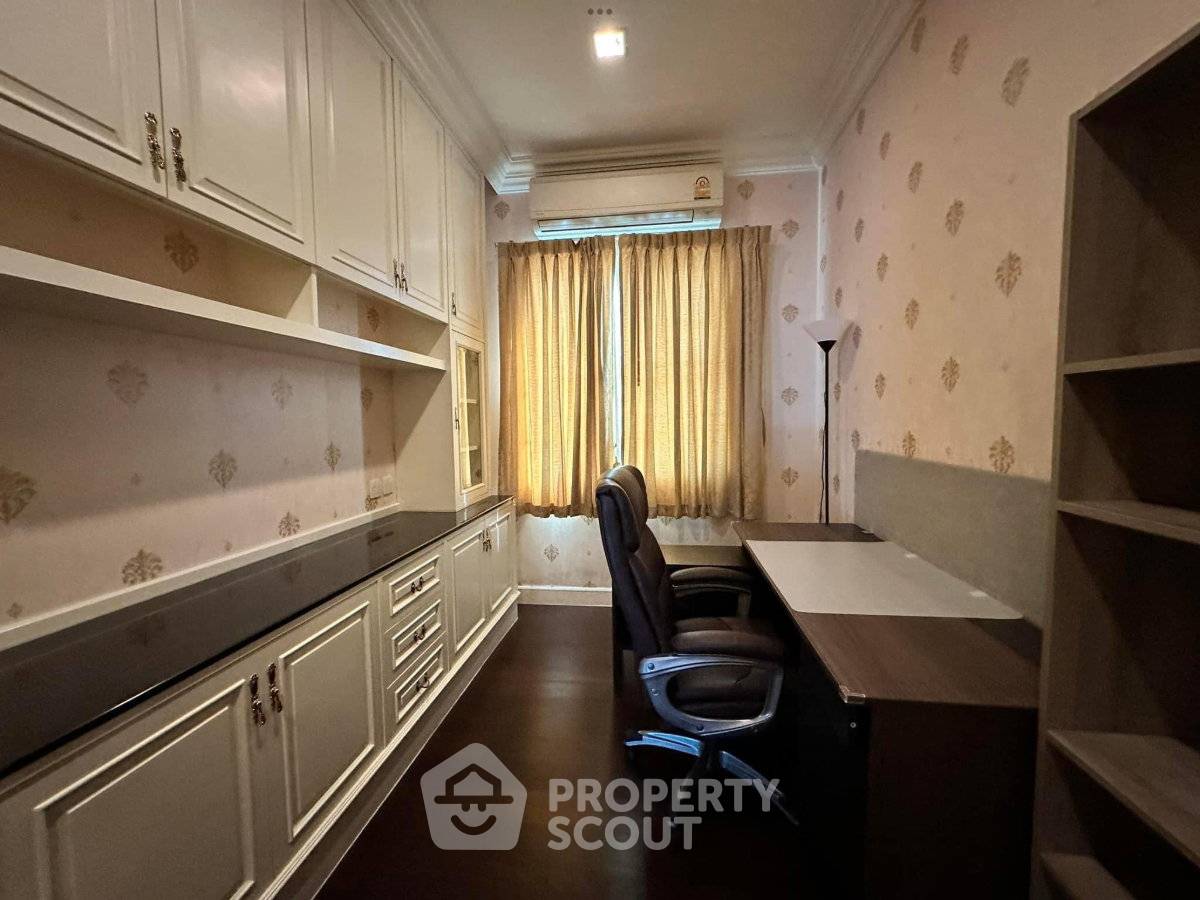 รูป บ้าน 4 ห้องนอน พื้นที่ 375 ตารางเมตร ในโครงการ Narasiri Bangna บางพลี (ID 3257213) - รูปที่ 10/13
